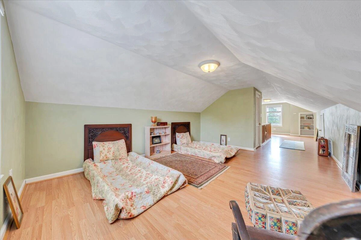 721 Mt Vernon AVE - Photo 26