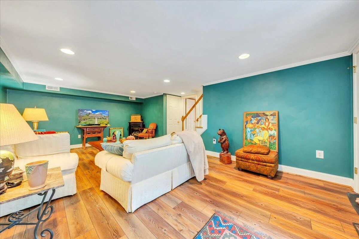721 Mt Vernon AVE - Photo 38