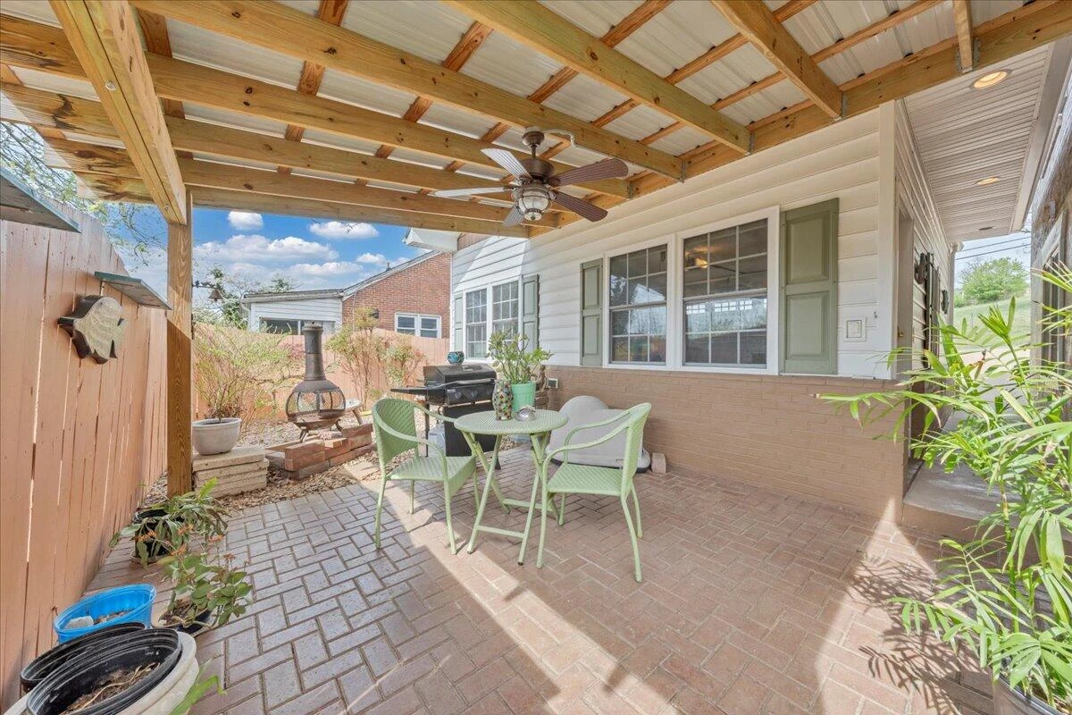 721 Mt Vernon AVE - Photo 45