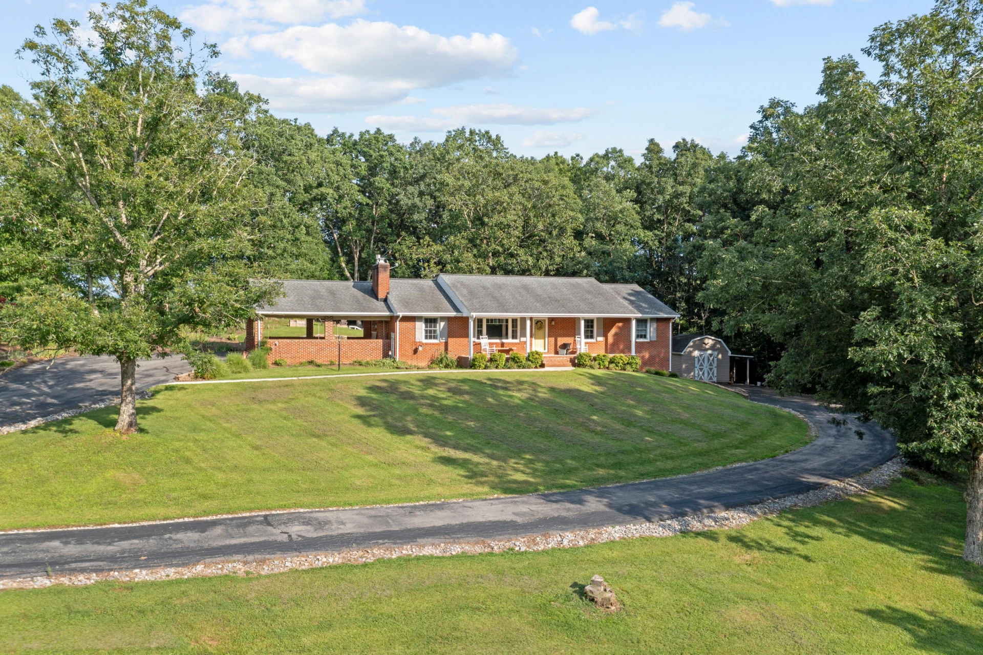 1249 Wind RD