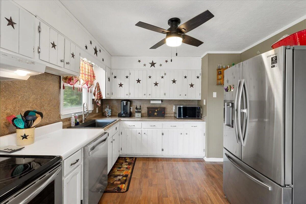 4831 Black Hollow RD - Photo 13