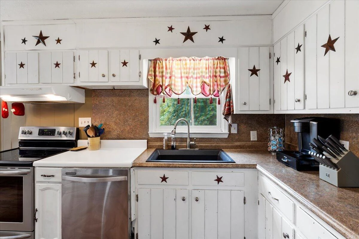 4831 Black Hollow RD - Photo 15