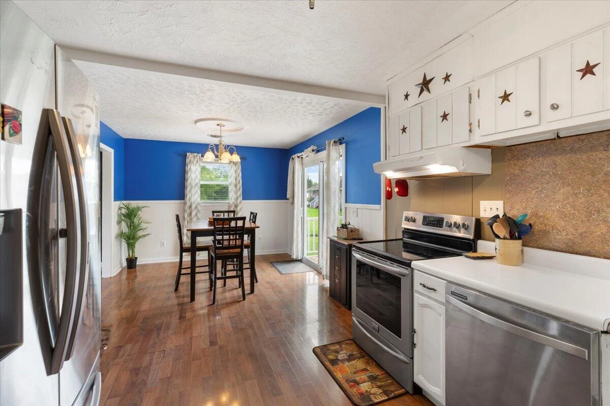 4831 Black Hollow RD - Photo 16