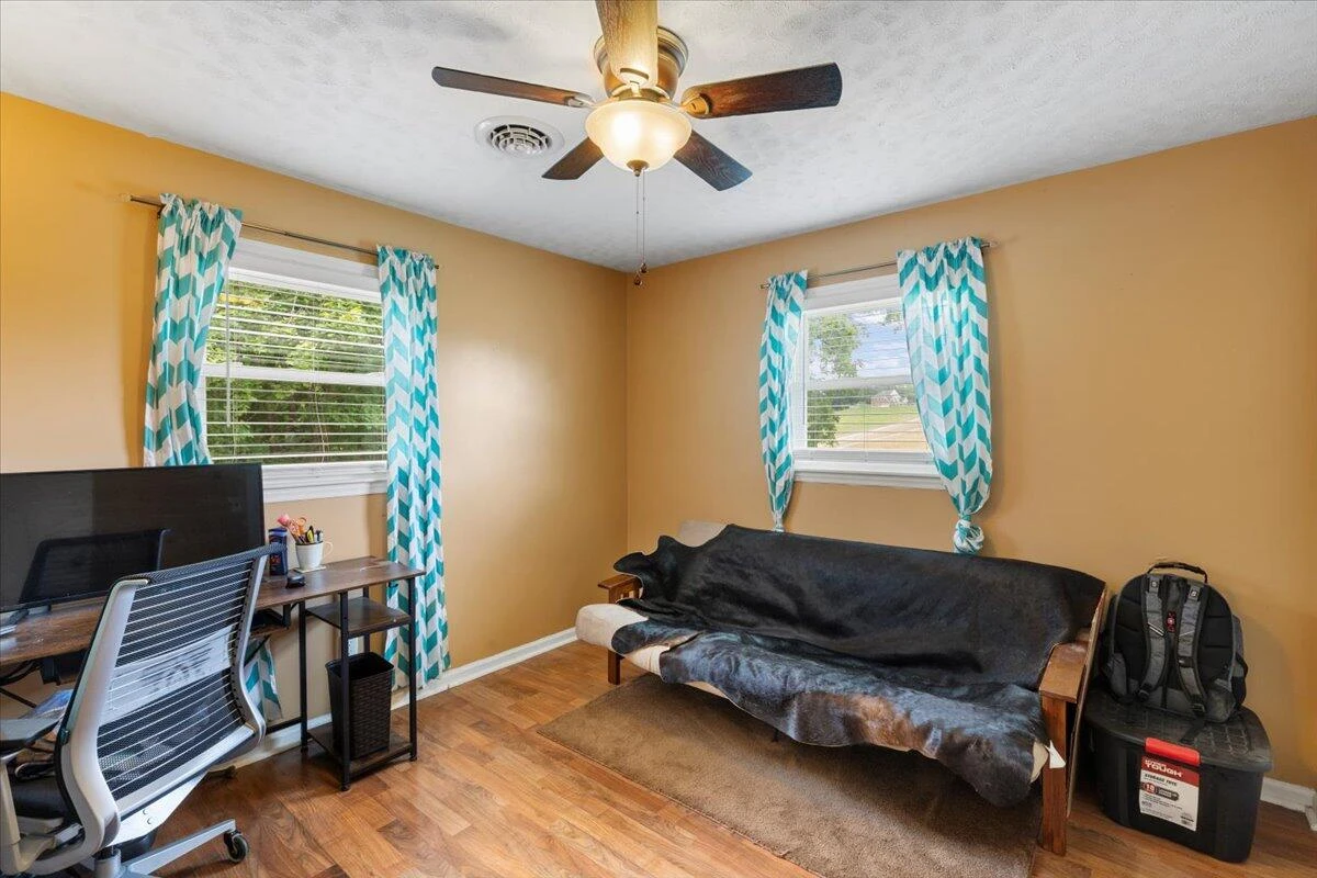 4831 Black Hollow RD - Photo 24