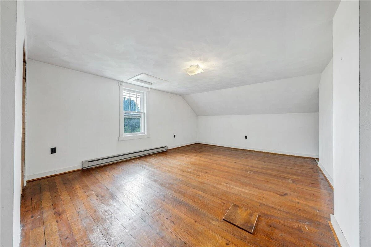 5724 Upper Craigs Creek RD - Photo 23