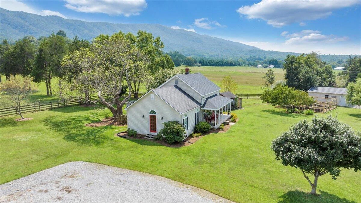 5724 Upper Craigs Creek RD - Photo 26