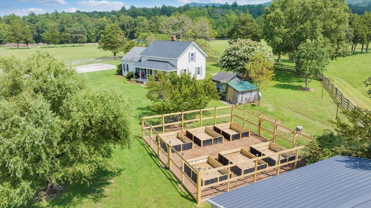 5724 Upper Craigs Creek RD - Photo 27
