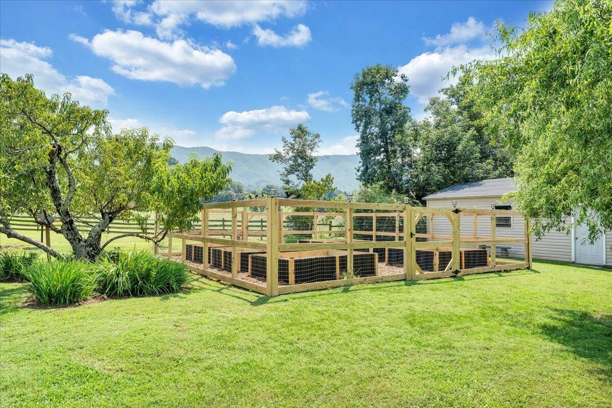 5724 Upper Craigs Creek RD - Photo 33