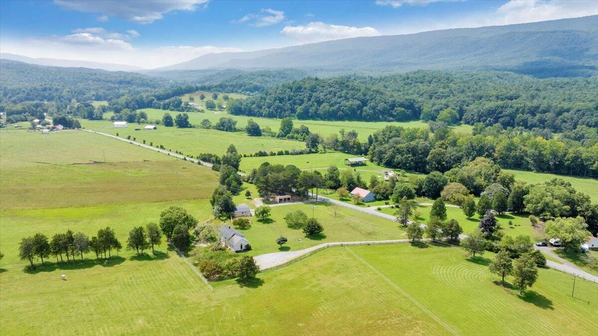 5724 Upper Craigs Creek RD - Photo 43