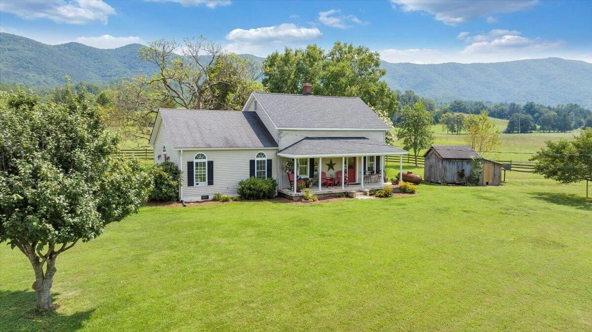 5724 Upper Craigs Creek RD - Photo 60