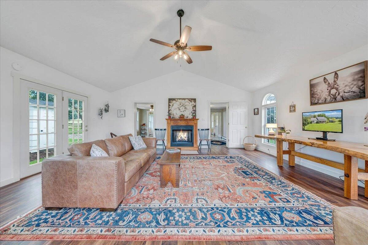 5724 Upper Craigs Creek RD - Photo 10