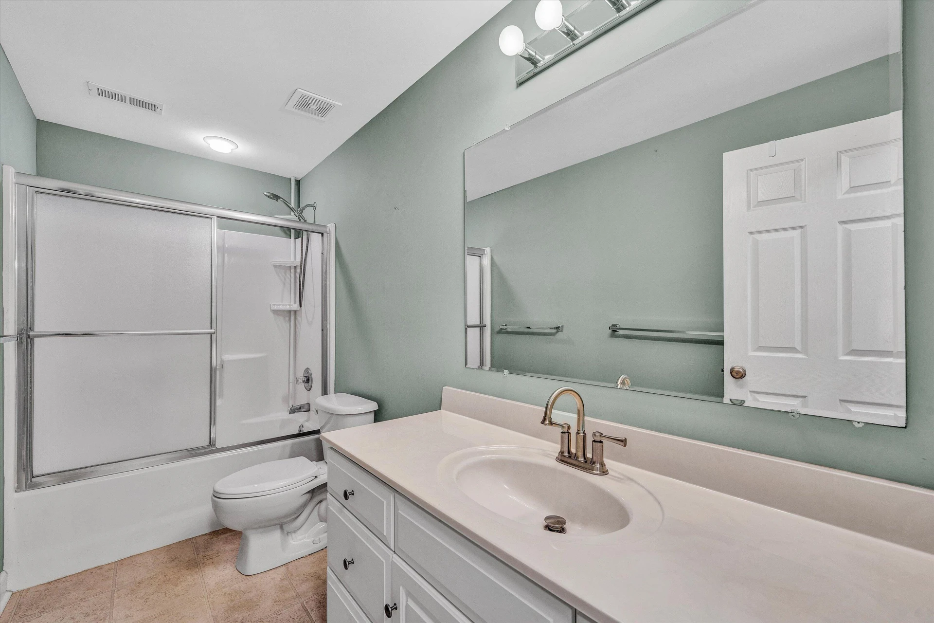 2326 Lake Retreat RD - Photo 11