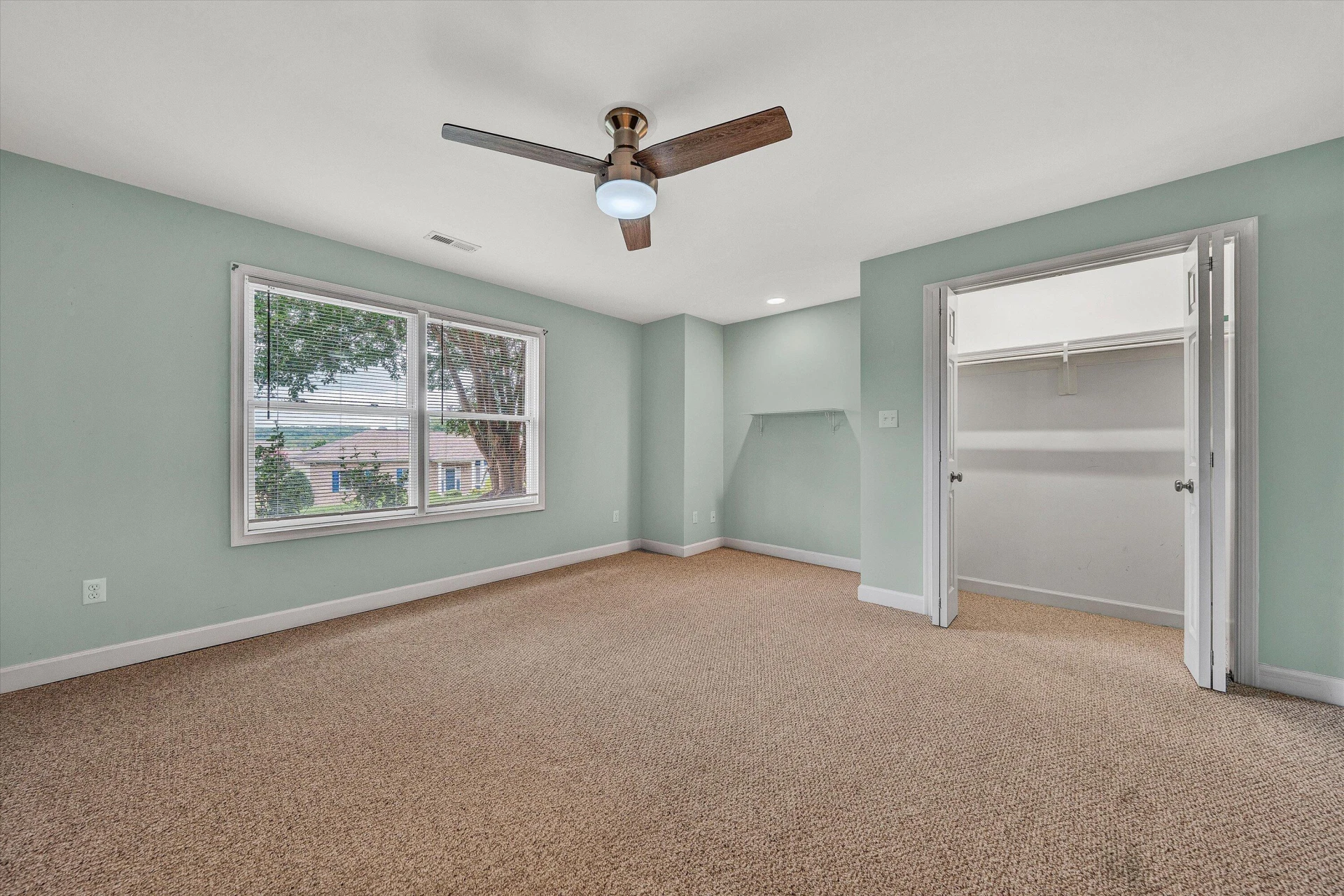 2326 Lake Retreat RD - Photo 12