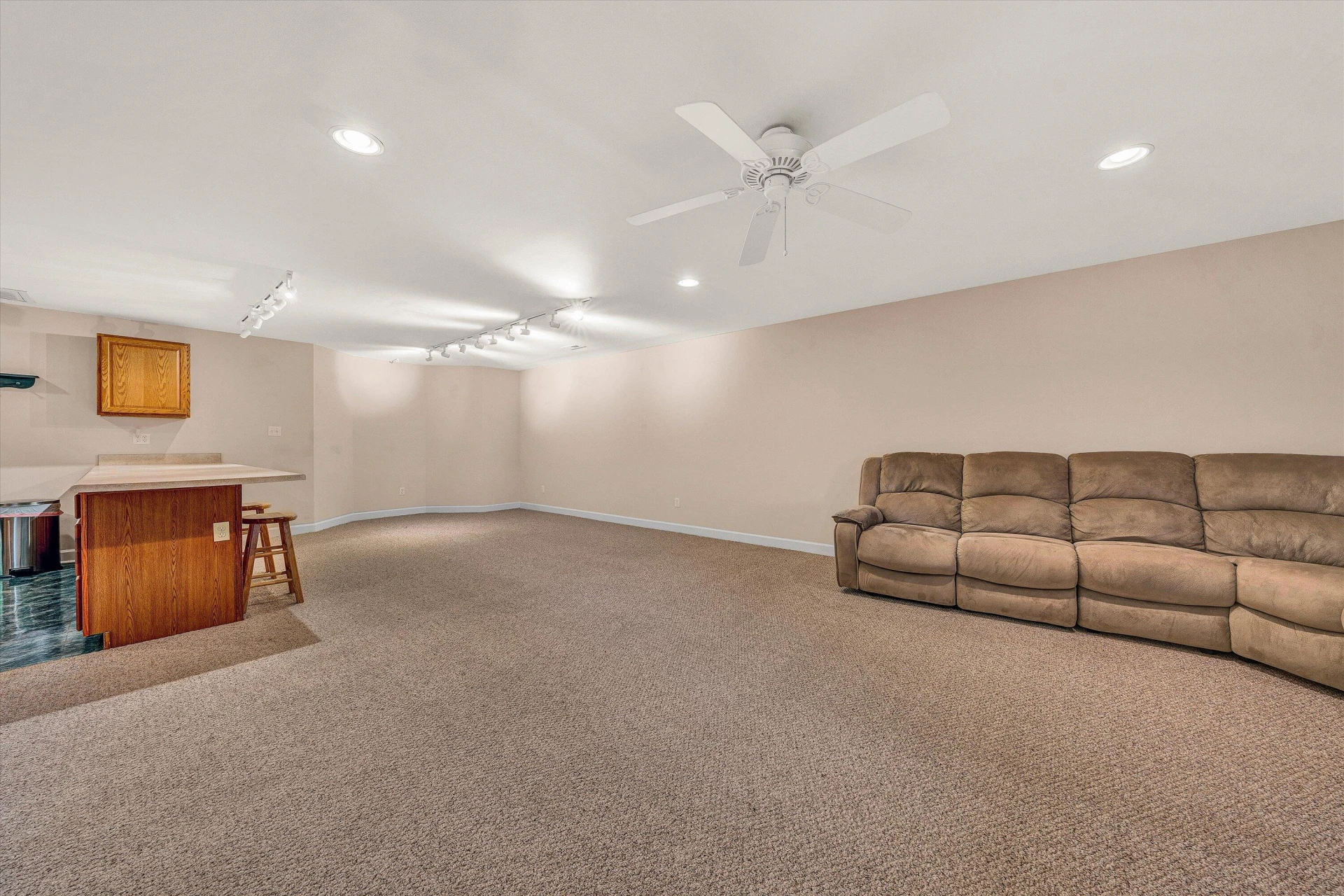 2326 Lake Retreat RD - Photo 22