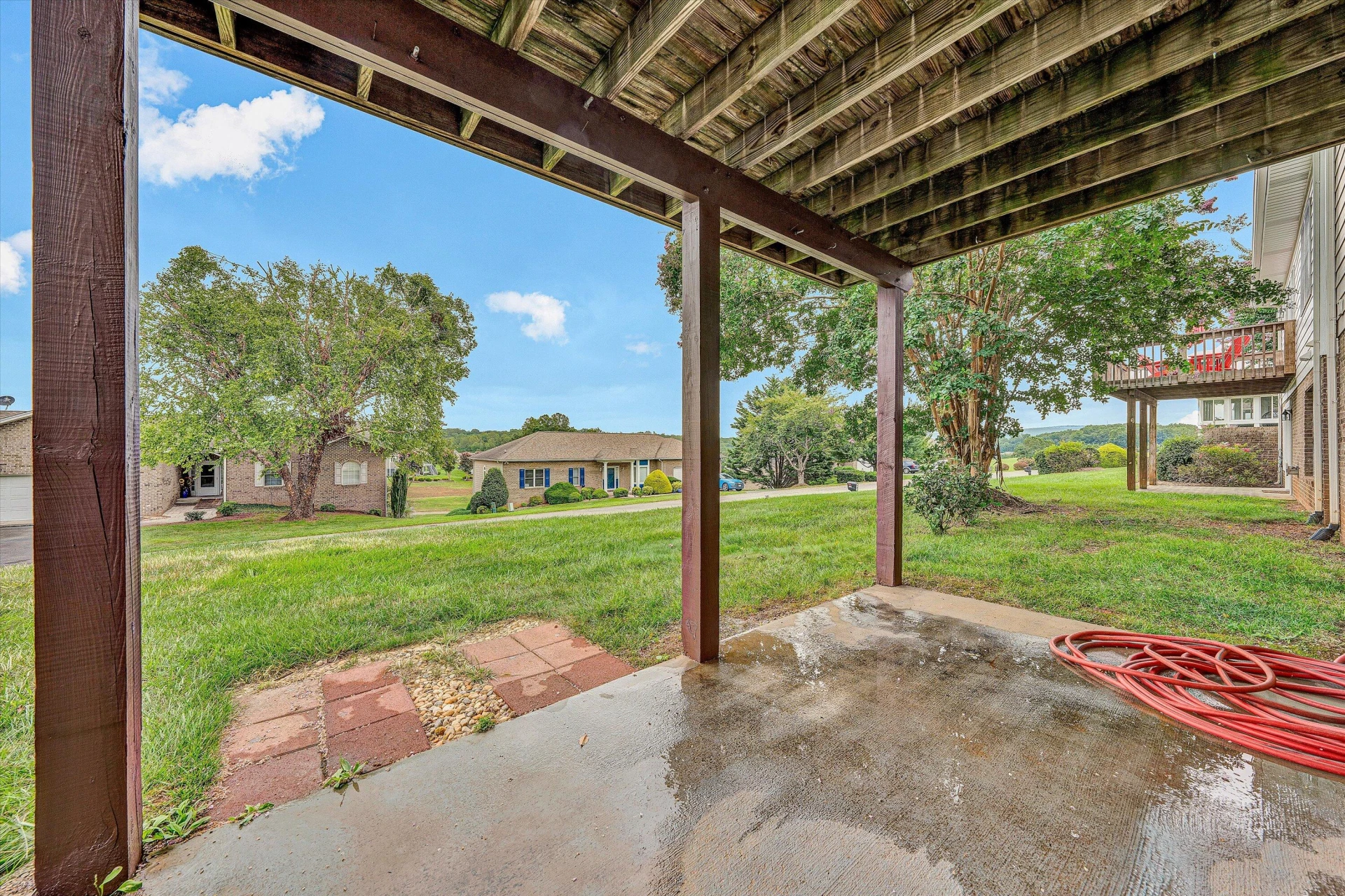 2326 Lake Retreat RD - Photo 25