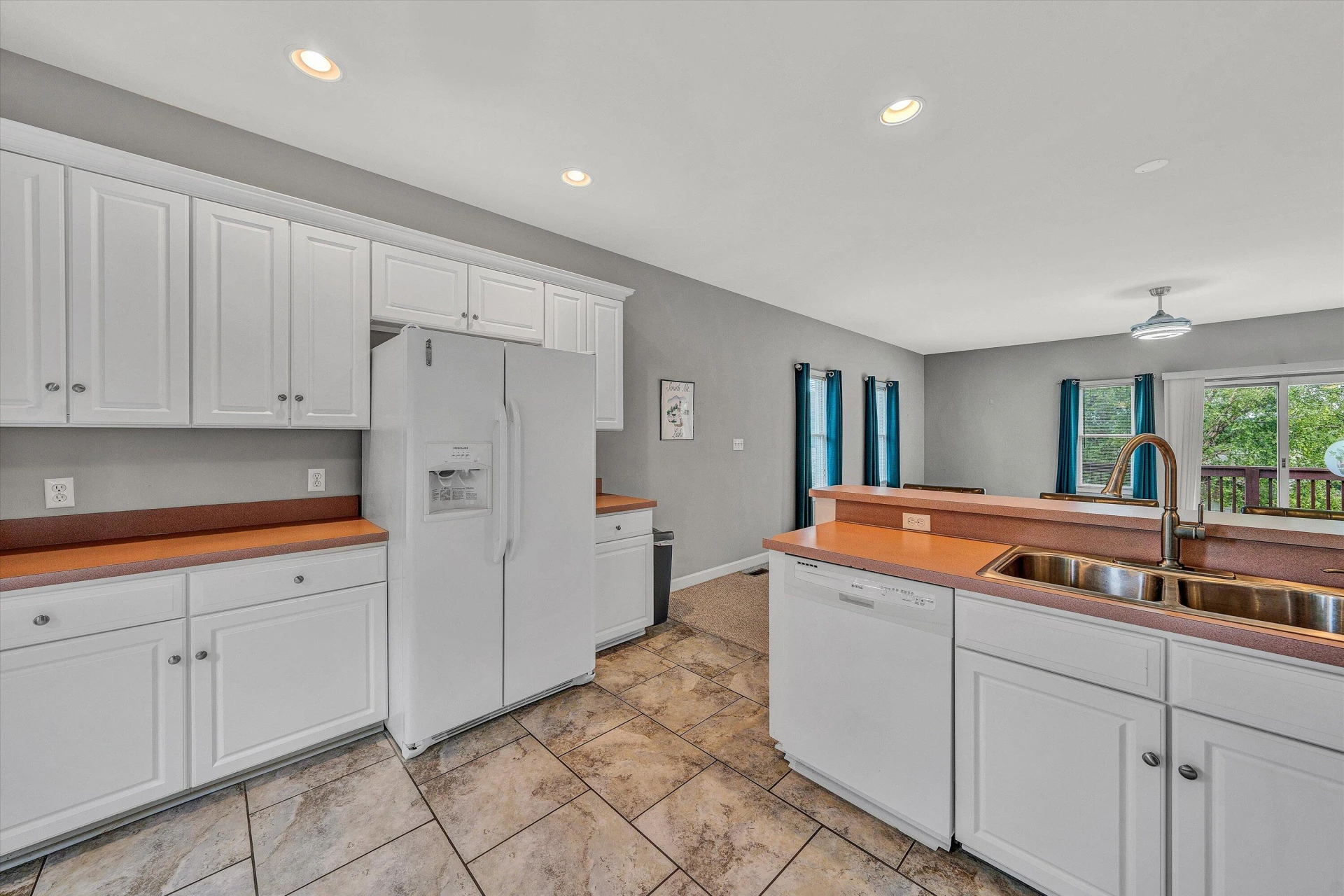 2326 Lake Retreat RD - Photo 6