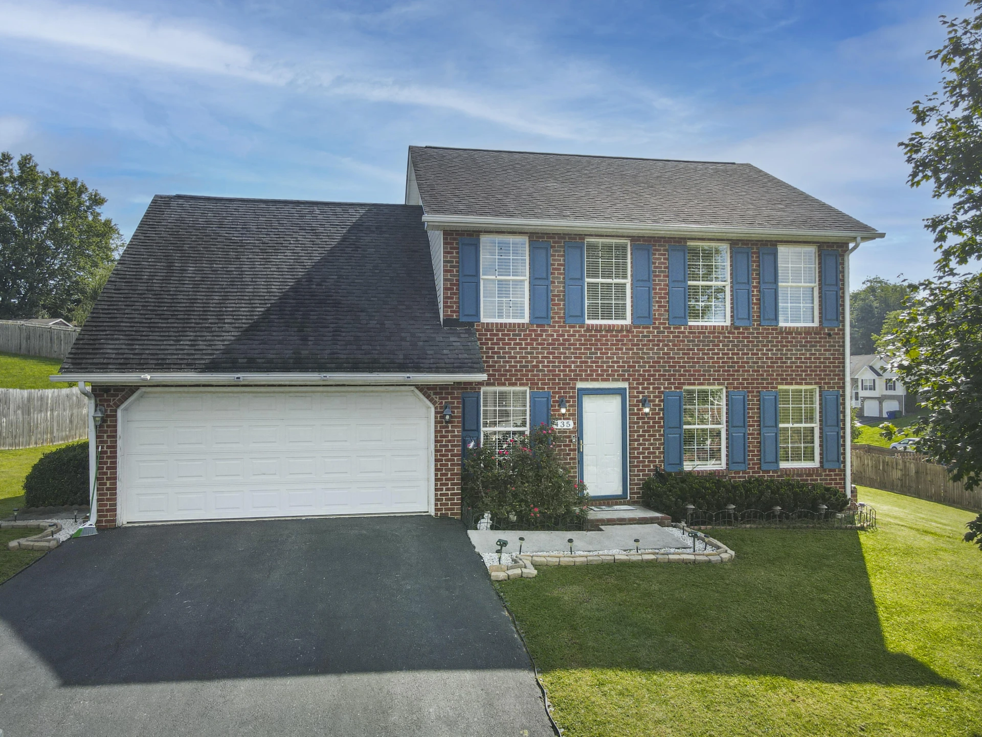 435 Majestic DR - Photo 3
