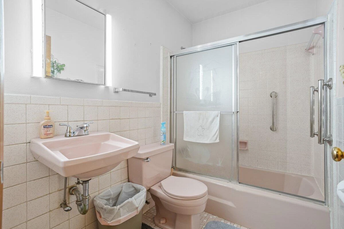 5840 Viewpoint AVE - Photo 18