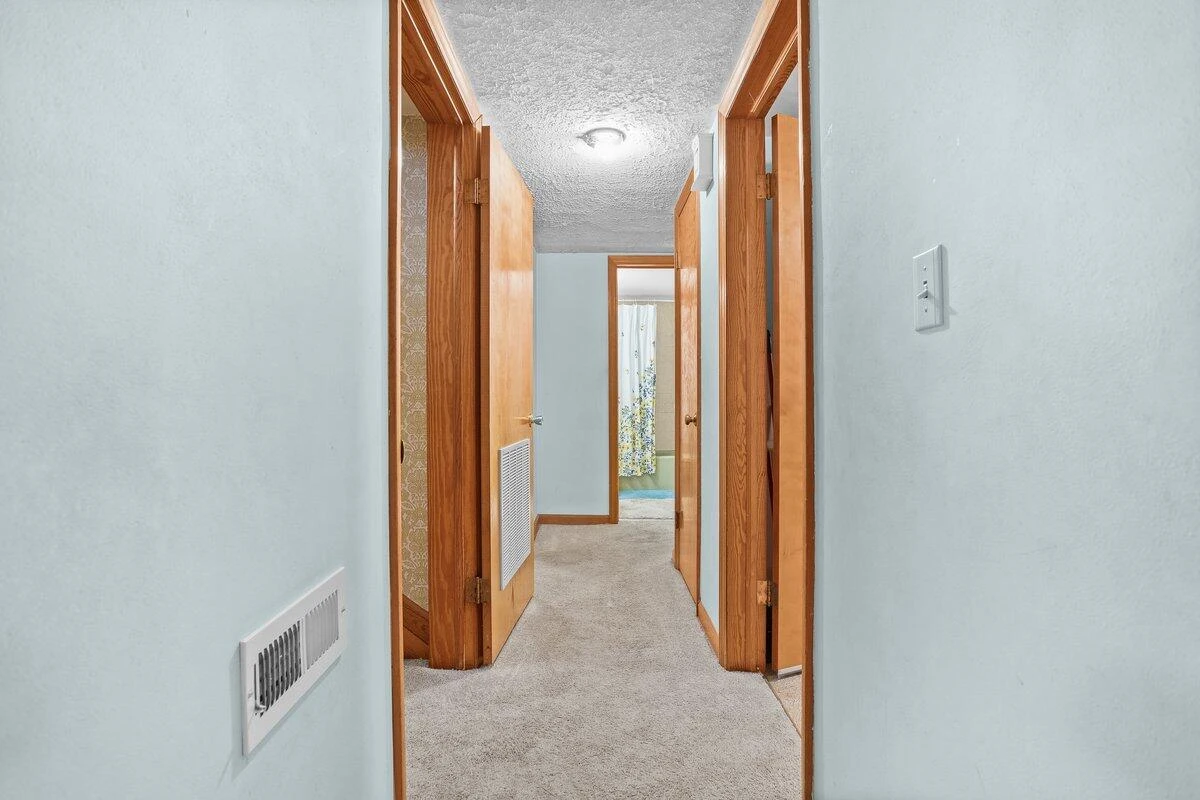 5840 Viewpoint AVE - Photo 23