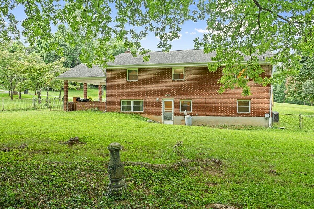 5840 Viewpoint AVE - Photo 32
