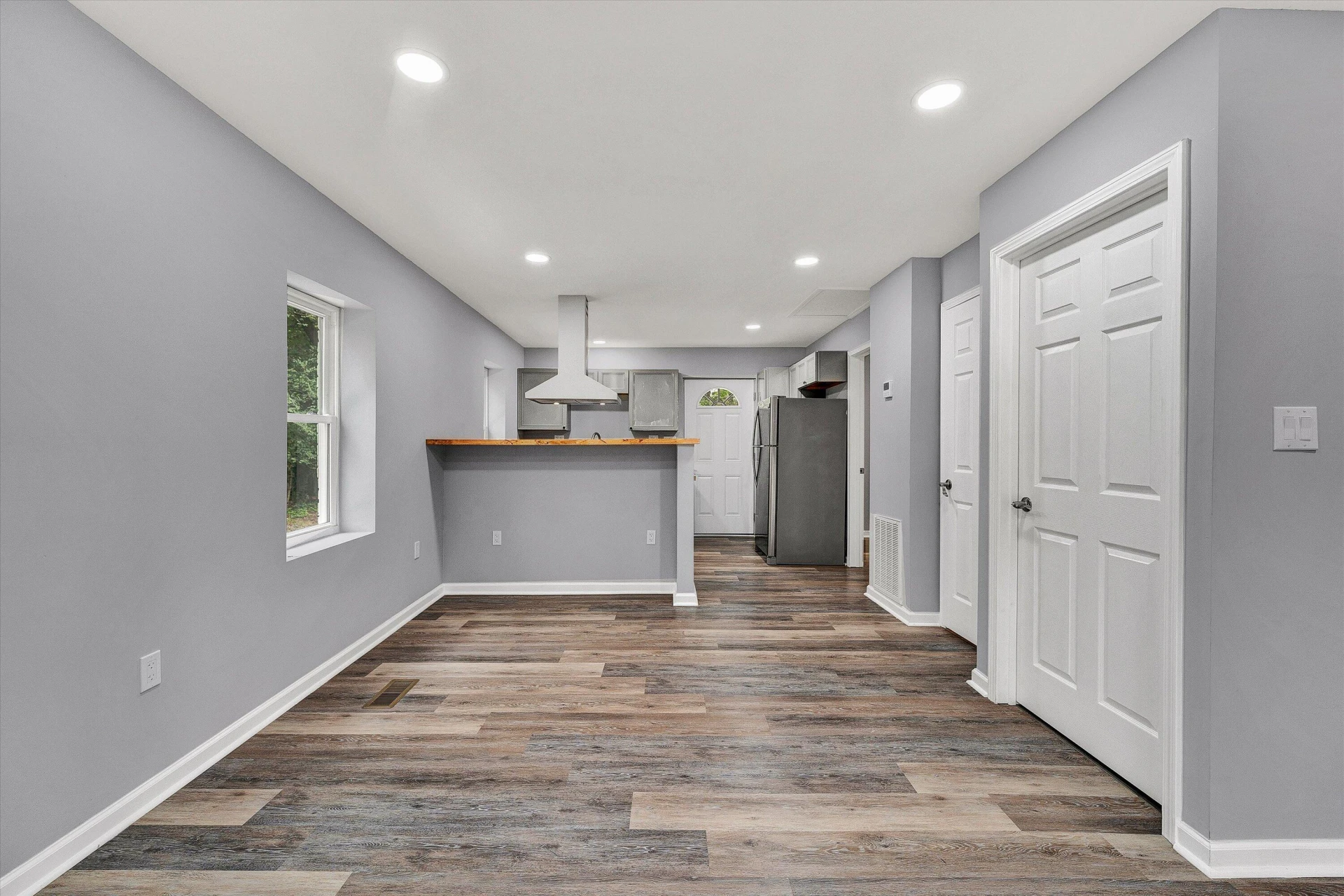 1745 19Th ST - Photo 5