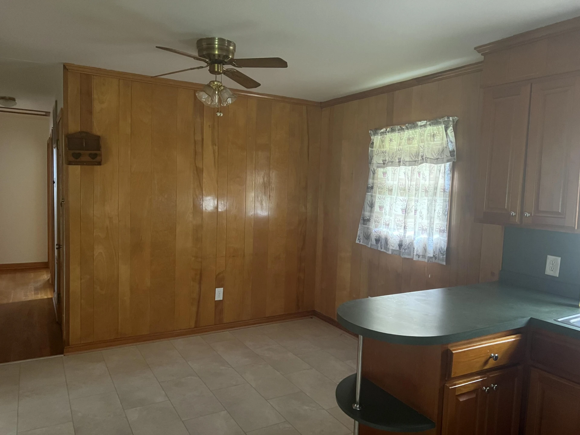 5771 Mountain Valley RD - Photo 4