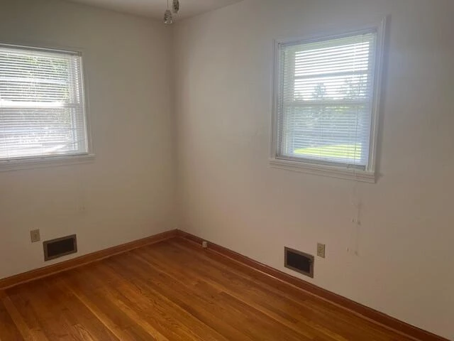 5771 Mountain Valley RD - Photo 9