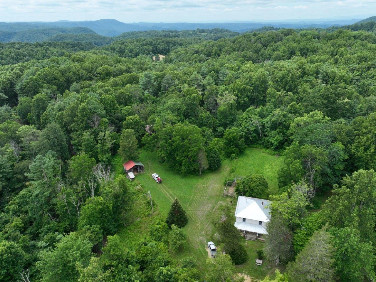 8947 Sugar Run RD - Photo 14