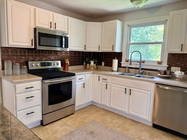 1040 Scuffling Hill RD - Photo 17
