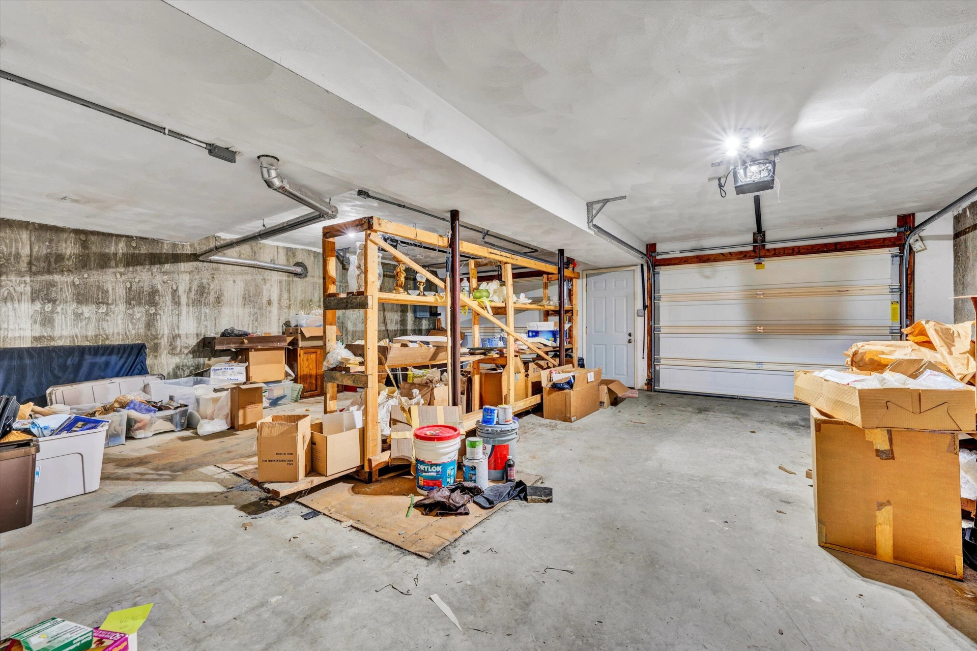 573 Crestland DR - Photo 34