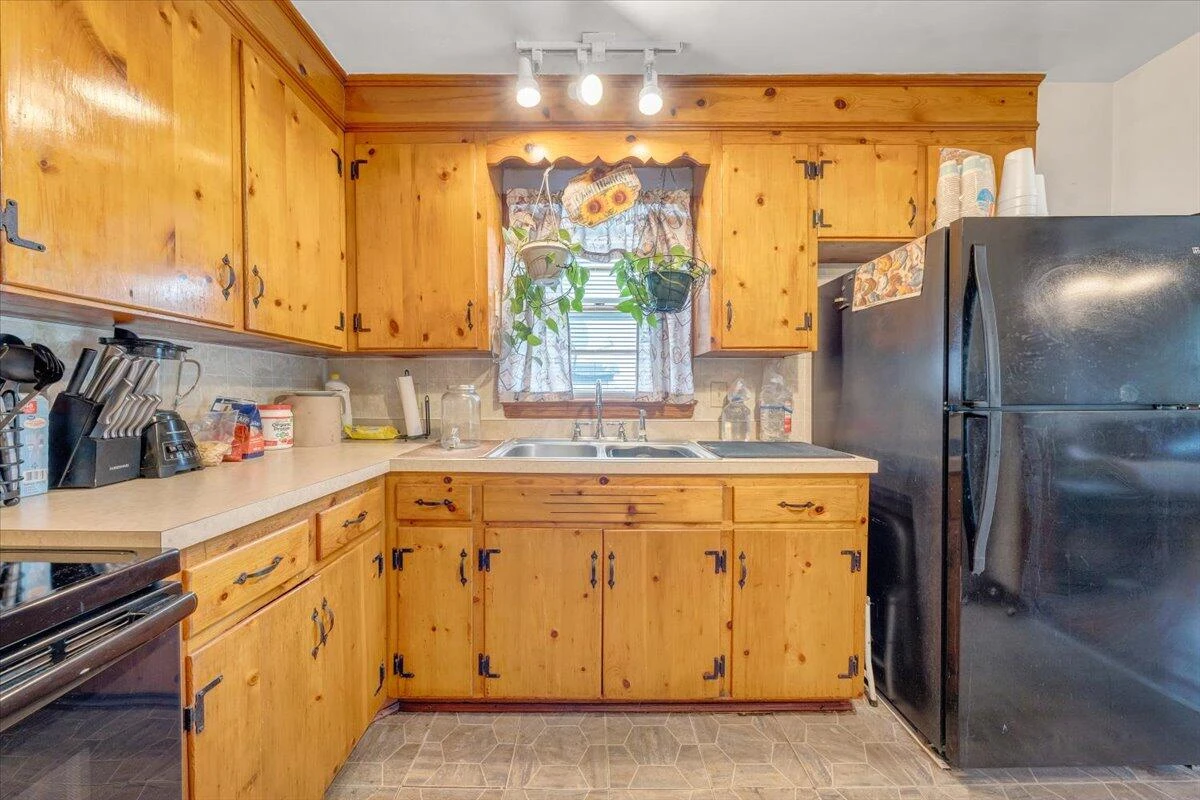 4133 Fielding AVE - Photo 12