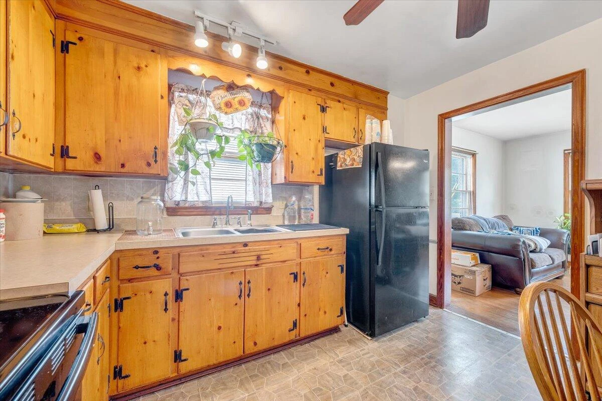4133 Fielding AVE - Photo 13