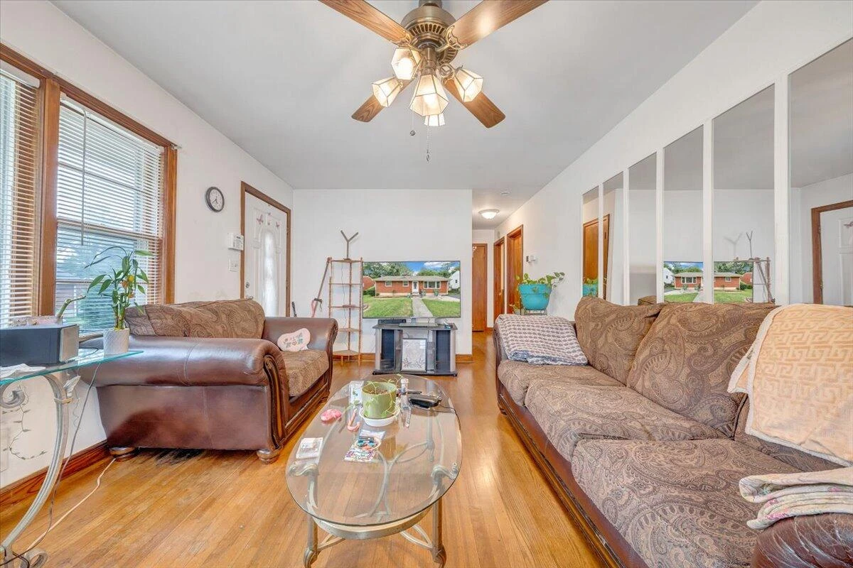 4133 Fielding AVE - Photo 5