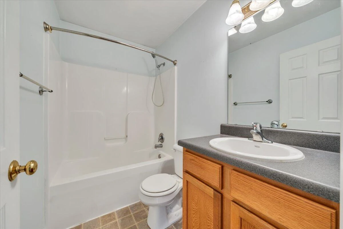 530 Jackson AVE - Photo 17