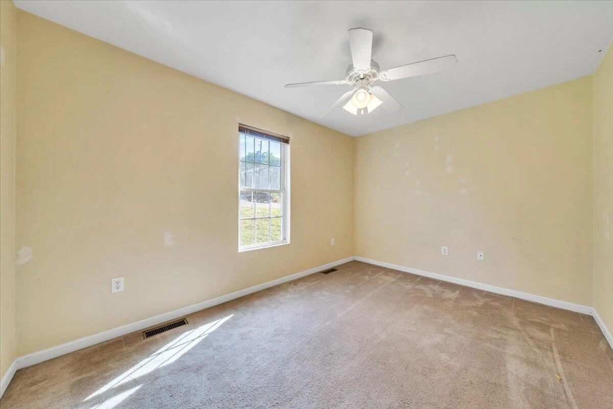 530 Jackson AVE - Photo 20