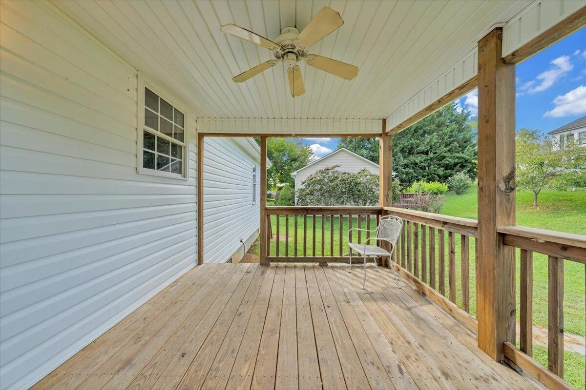 530 Jackson AVE - Photo 25