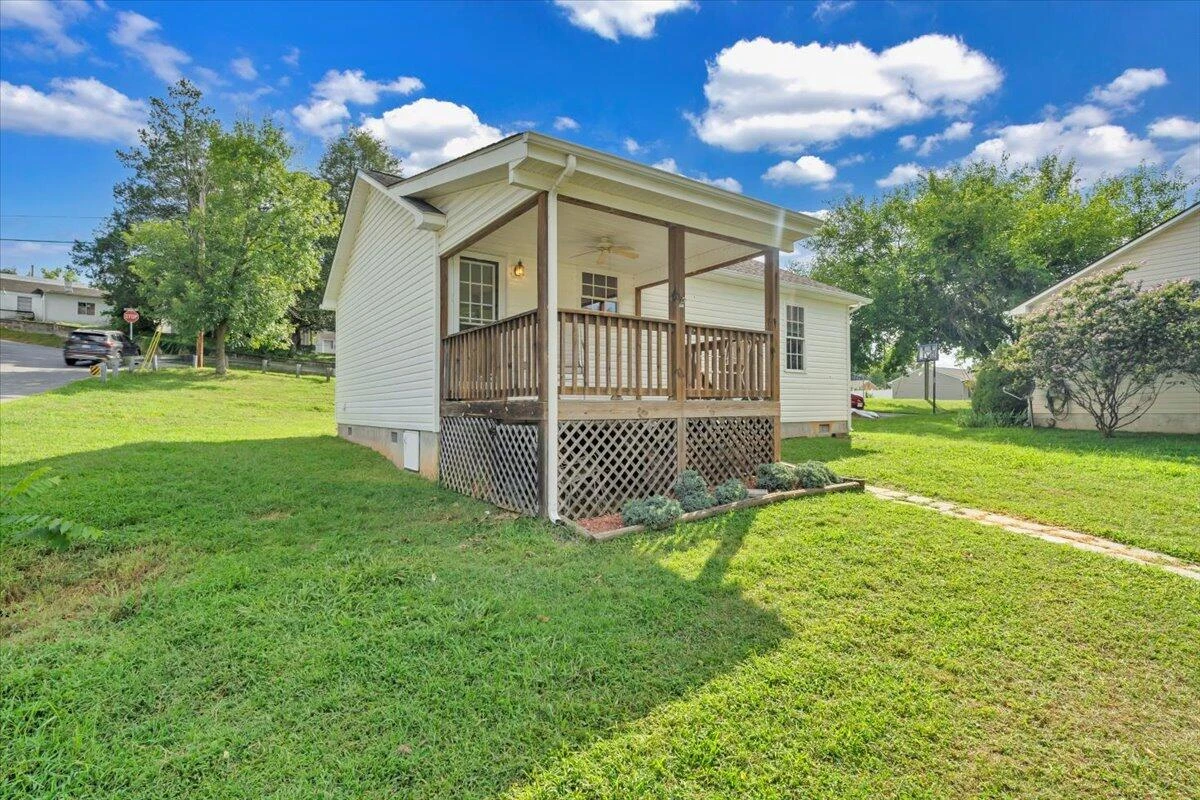 530 Jackson AVE - Photo 29