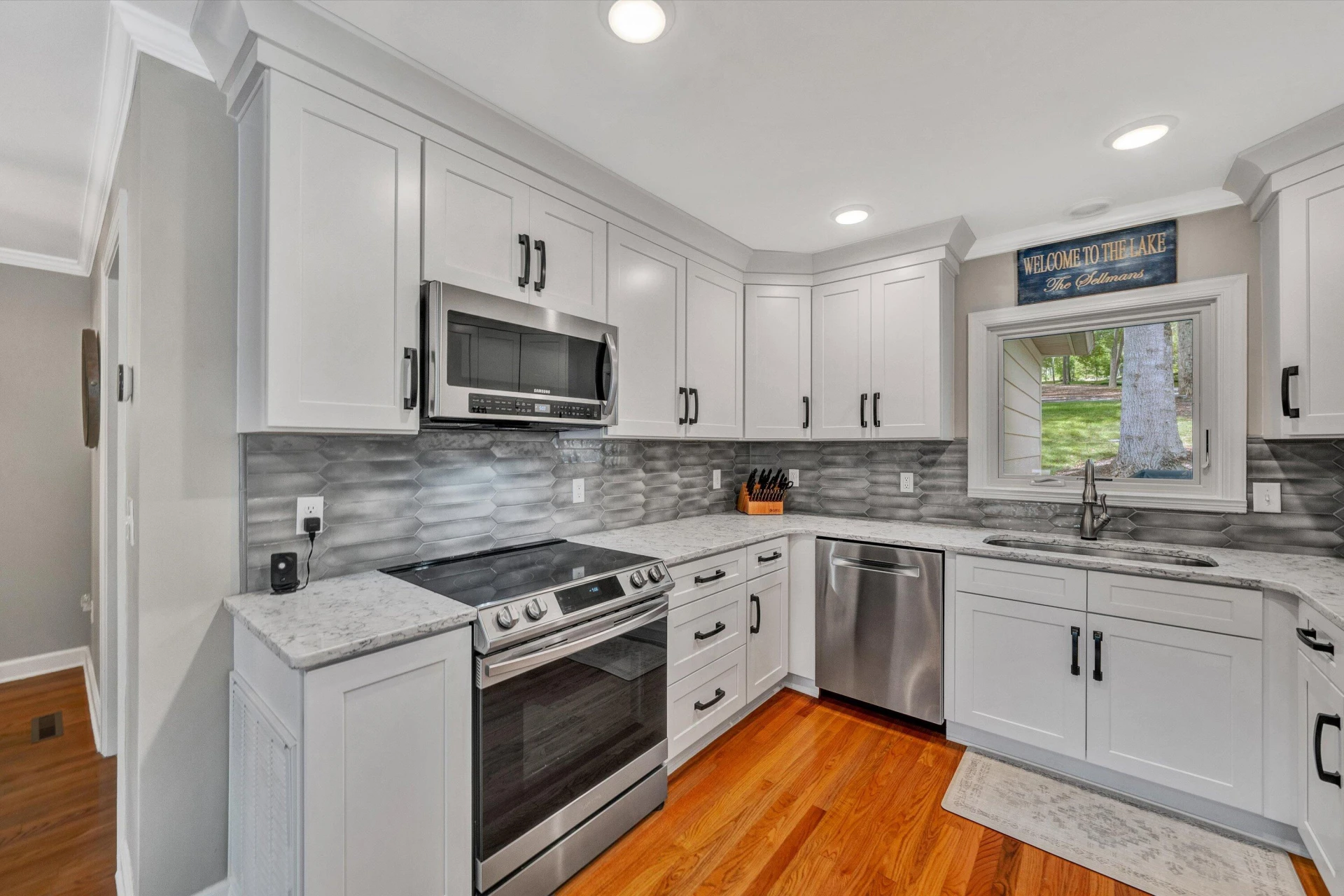 1012 Jefferson Dock RD - Photo 3