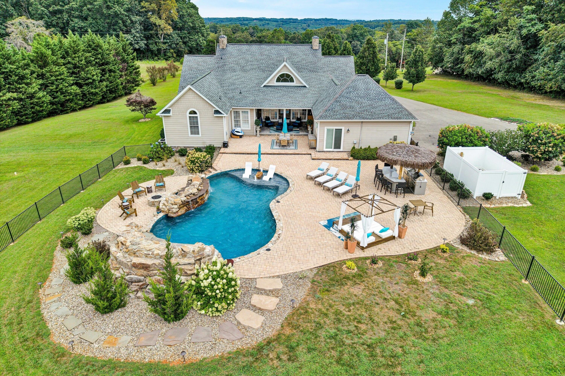1483 Morgans Church RD