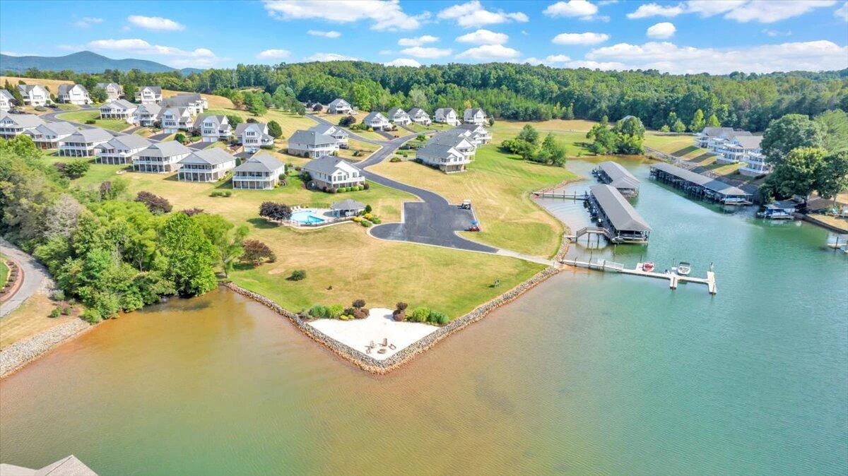 305 Lands End CIR - Photo 117
