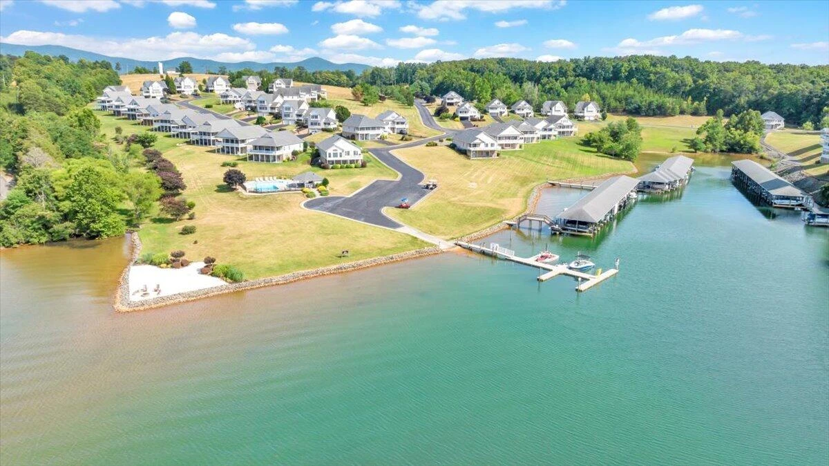 305 Lands End CIR - Photo 118