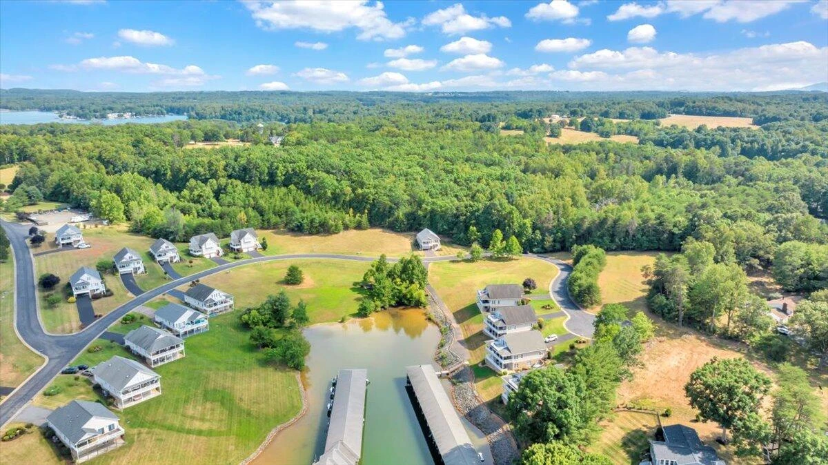 305 Lands End CIR - Photo 87