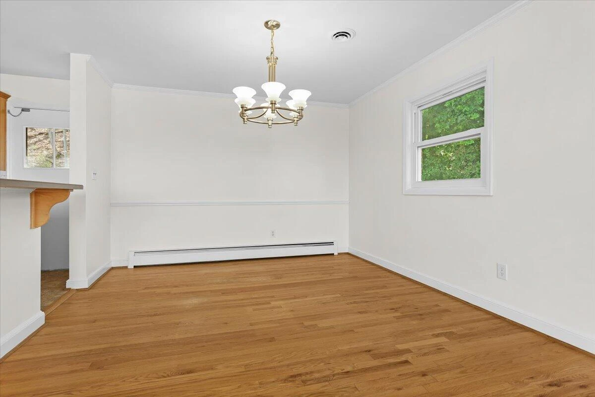 1909 Pelham DR - Photo 12