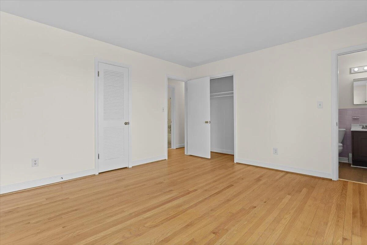 1909 Pelham DR - Photo 17