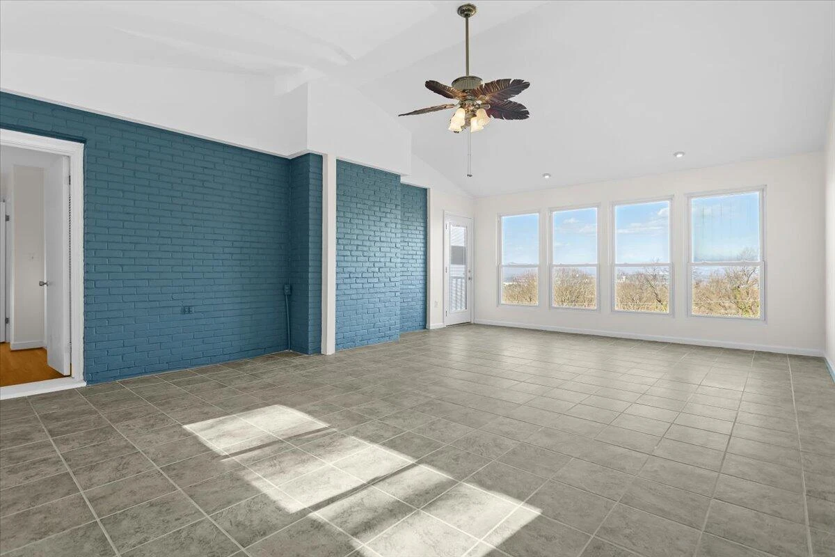 1909 Pelham DR - Photo 19