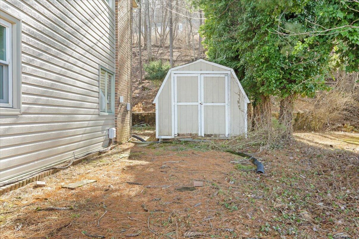 1909 Pelham DR - Photo 43