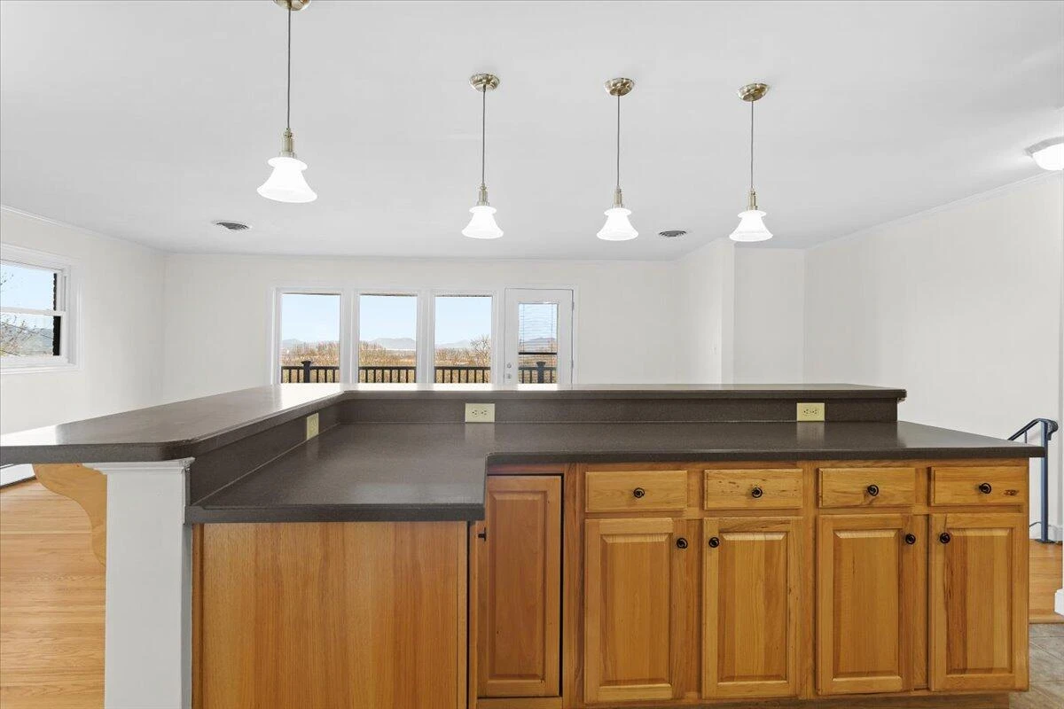 1909 Pelham DR - Photo 7