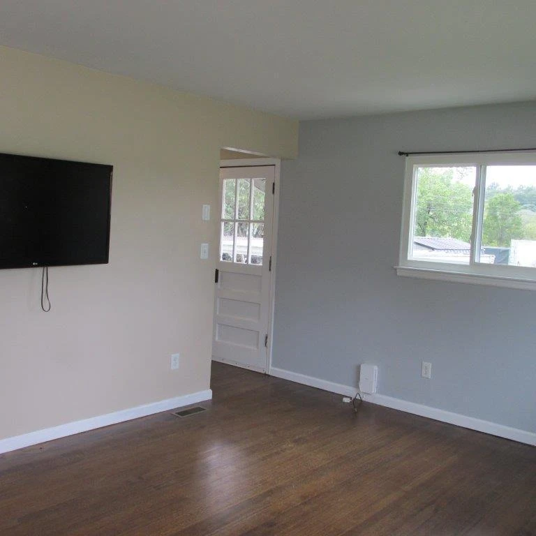 1425 Carlisle AVE - Photo 8