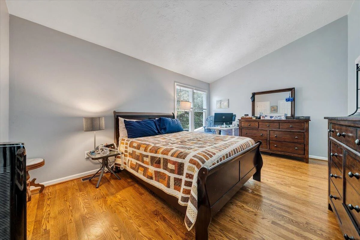 4715 Wembley PL - Photo 27