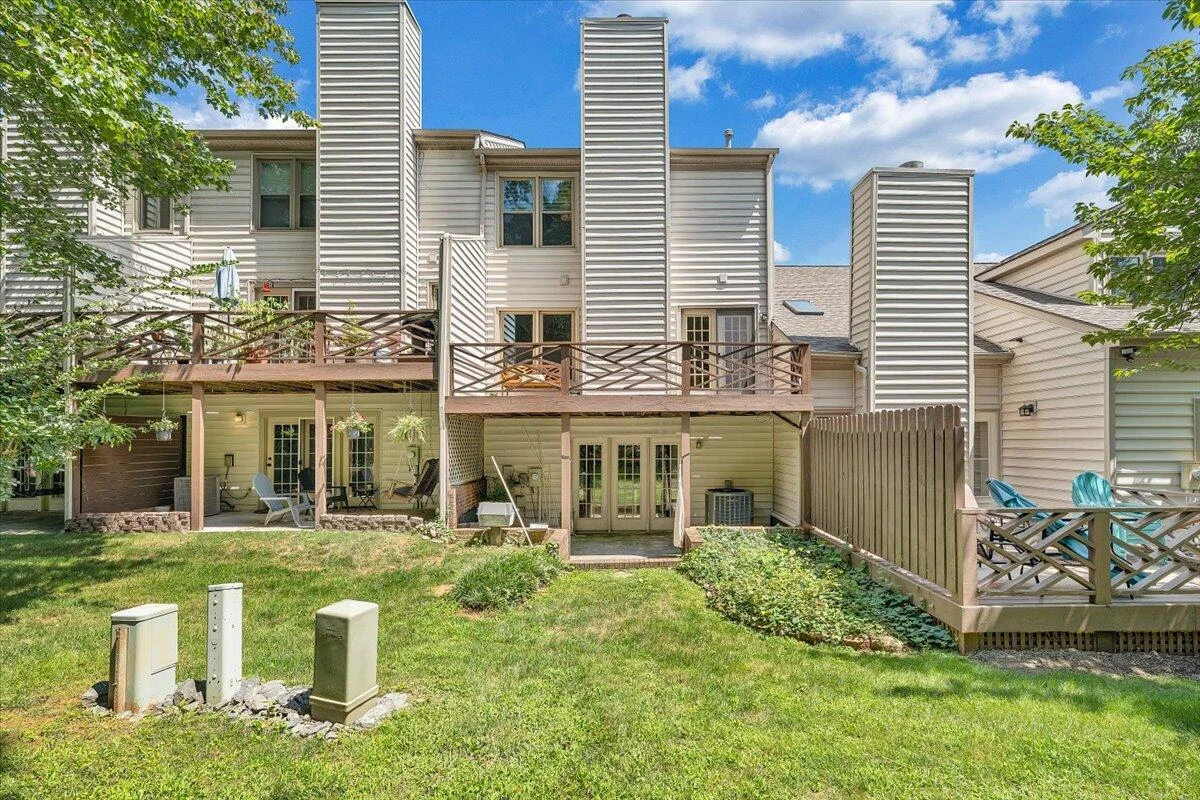 4715 Wembley PL - Photo 35